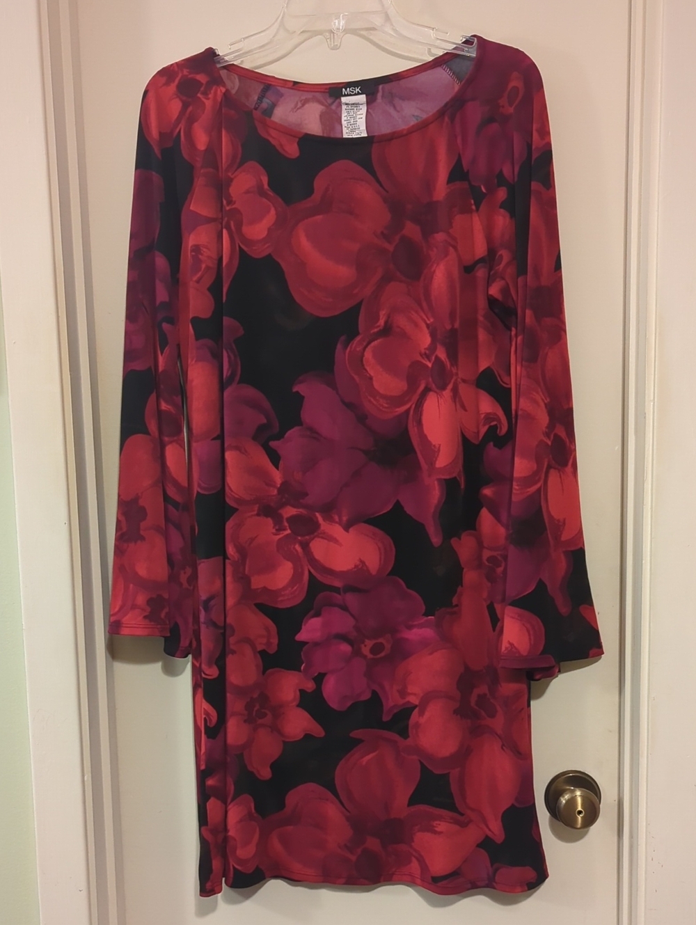 MSK Black Red and Magenta Floral Long-Sleeve Shift Dress